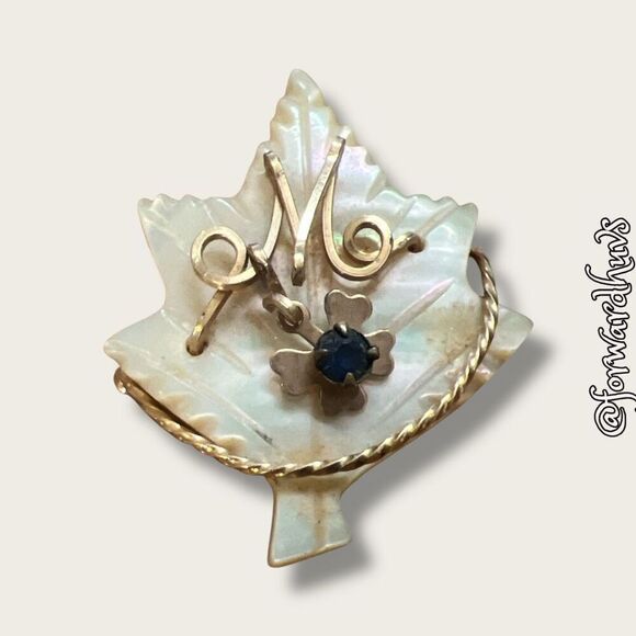 Mother of Pearl Brooch with Gold Wire Initial and Clover Accent - Picture 3 of 10